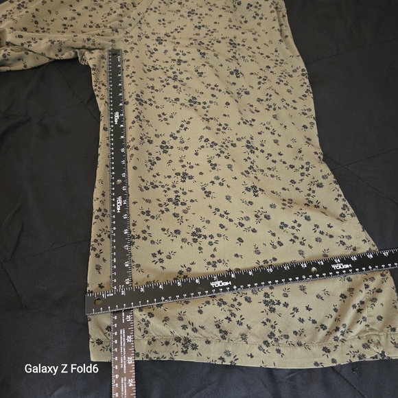 GAP Jumpsuit XXL Green Floral Smocked Wide Leg Rayon Pockets Casual Summer‎ - Picture 7 of 9